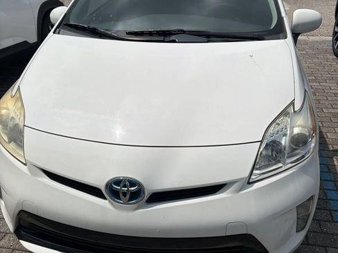 Used 2015 Toyota Prius Two FWD image 9