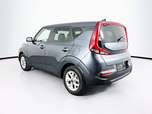 Used 2022 Kia Soul LX w/ Technology Package image 5