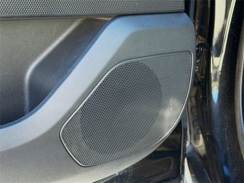 Used 2025 Land Rover Range Rover Velar S image 24