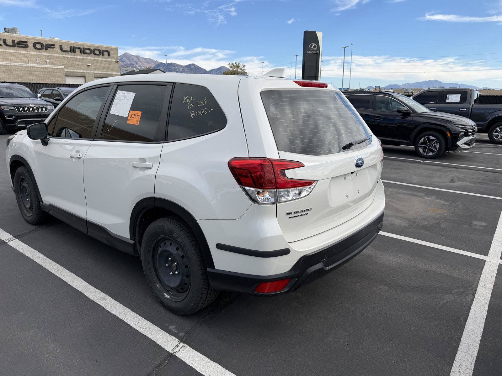 Used 2022 Subaru Forester AWD/4WD image 5