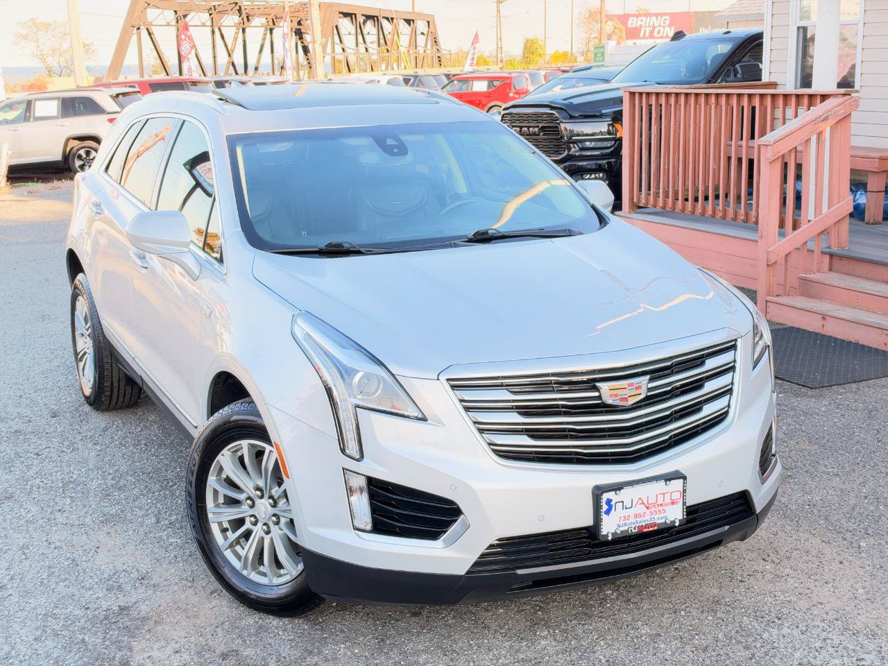 Used 2019 Cadillac XT5 Luxury AWD/4WD image 2