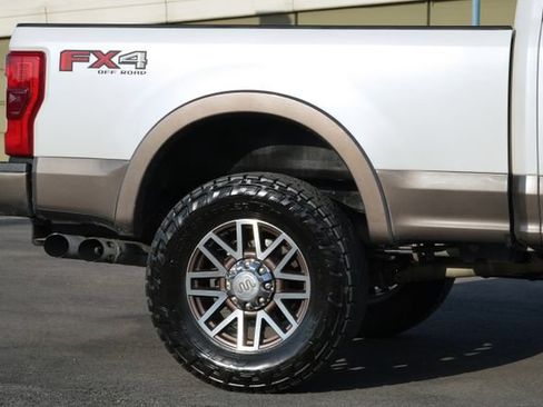 Used 2019 Ford F250 King Ranch w/ King Ranch Ultimate Package AWD/4WD image 16