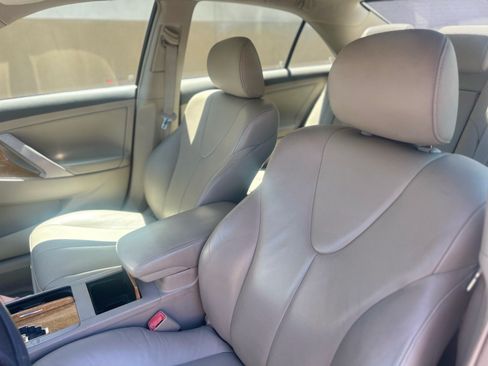 Used 2007 Toyota Camry XLE FWD image 10