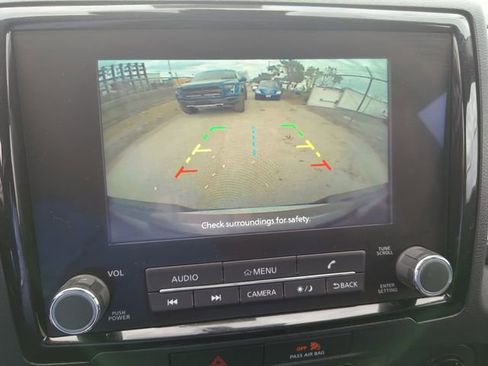 Used 2022 Nissan Frontier SV image 15