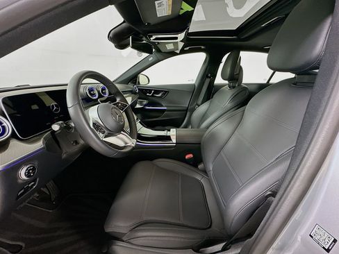 Used 2025 Mercedes-Benz C 300 Sedan image 23