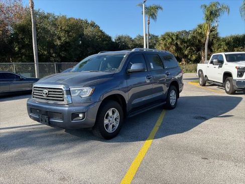 Used 2018 Toyota Sequoia SR5 image 4