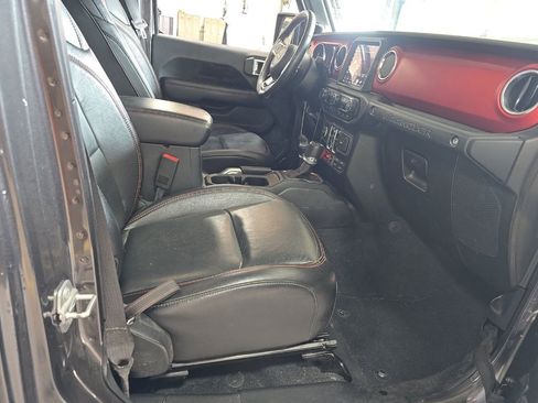 Used 2019 Jeep Wrangler Unlimited Rubicon AWD/4WD image 28