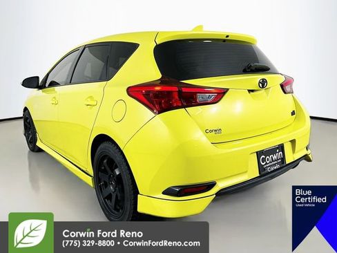 Used 2017 Toyota Corolla iM image 5