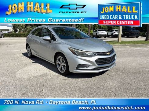 Used 2018 Chevrolet Cruze Premier FWD image 1