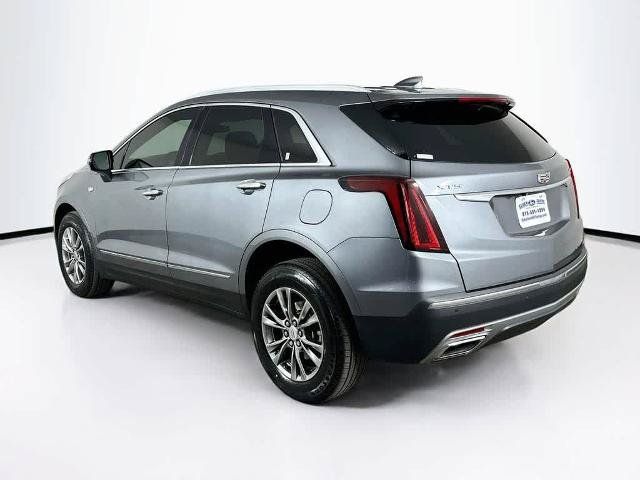 Used 2021 Cadillac XT5 Premium Luxury FWD image 4