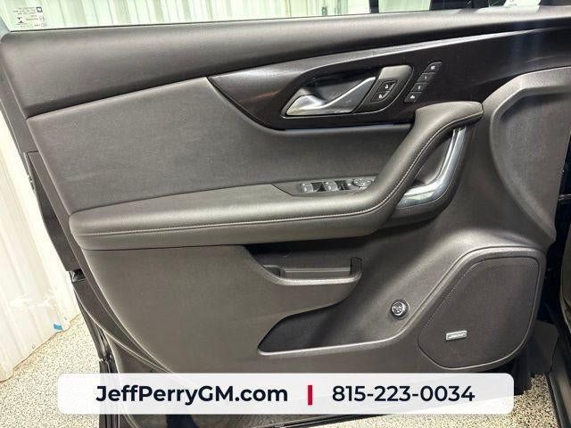 Used 2019 Chevrolet Blazer Premier w/ Sun and Wheels Package AWD/4WD image 12