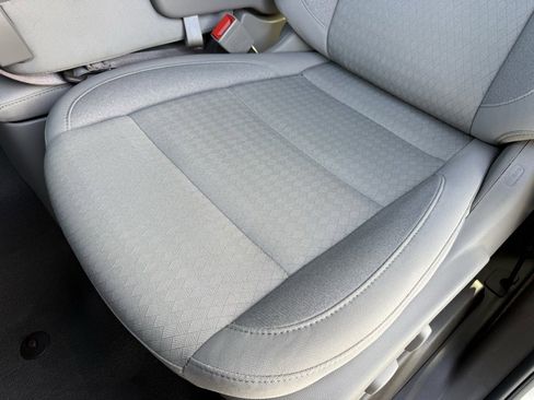 Used 2024 Chevrolet Silverado 2500 LT image 25