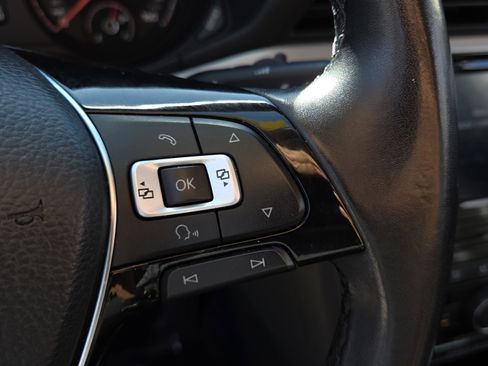 Used 2020 Volkswagen Passat 2.0T SE image 20