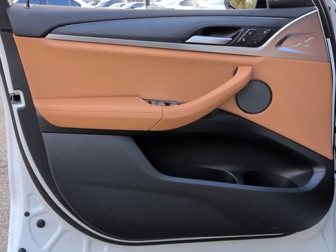 Used 2025 BMW X4 xDrive30i w/ Premium Package image 14