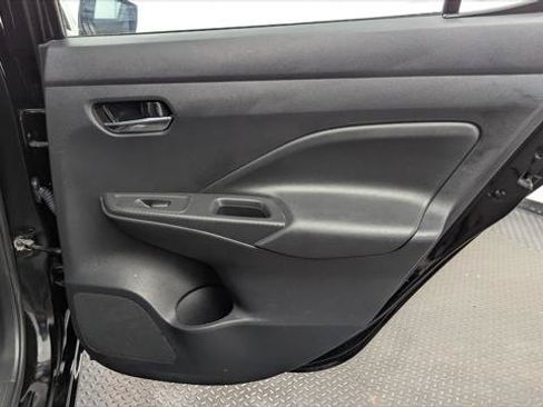 Used 2025 Nissan Versa SV FWD image 19