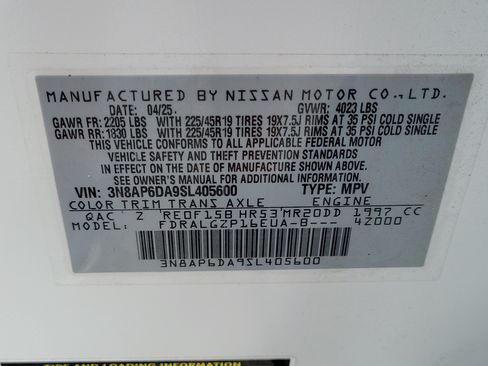 Certified 2025 Nissan Kicks SR FWD image 24
