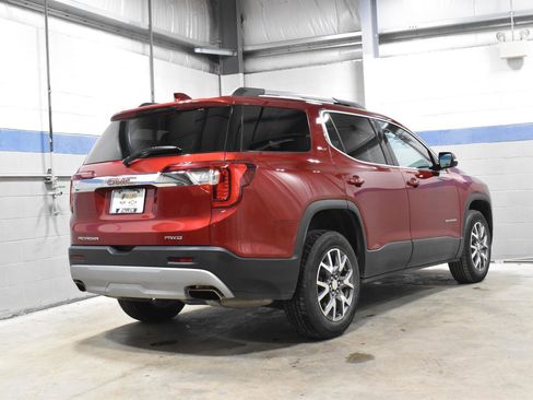 Used 2023 GMC Acadia SLT w/ Preferred Package image 32