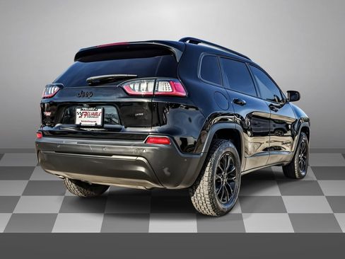 Used 2023 Jeep Cherokee Altitude Lux image 6