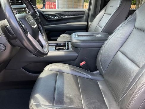 Used 2021 GMC Yukon XL Denali RWD image 5