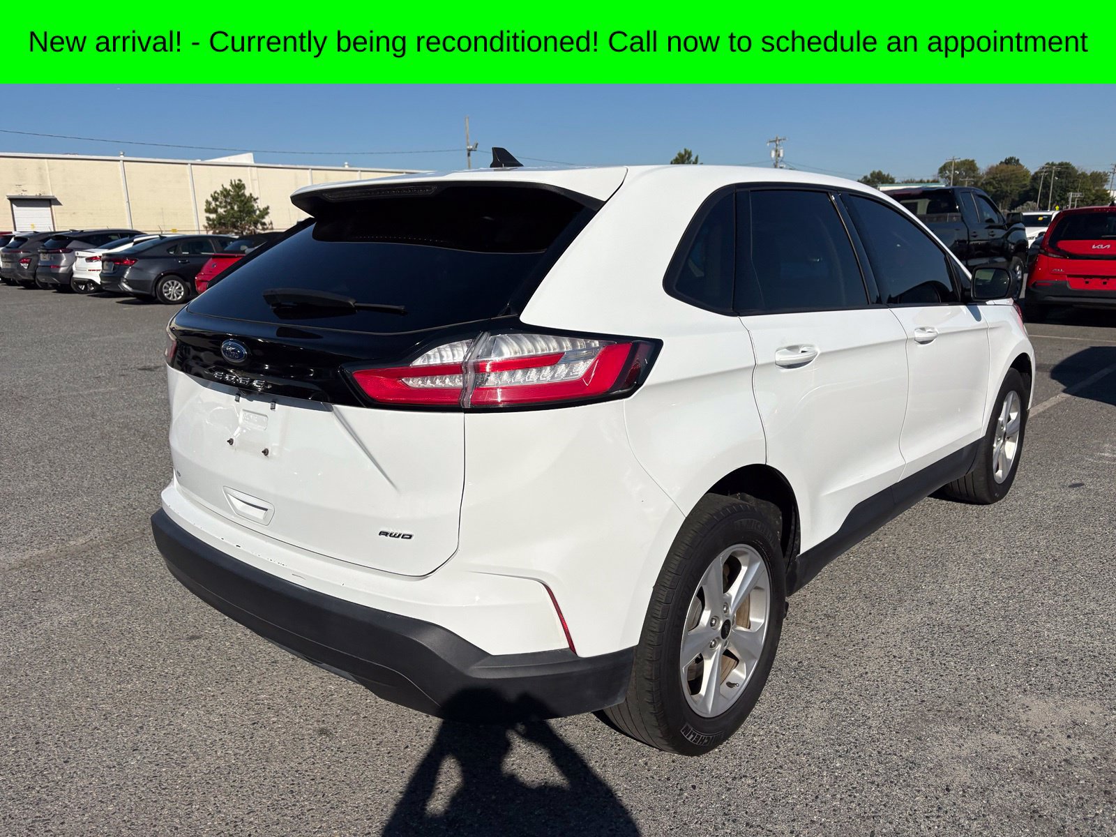 Used 2024 Ford Edge SE AWD/4WD image 4