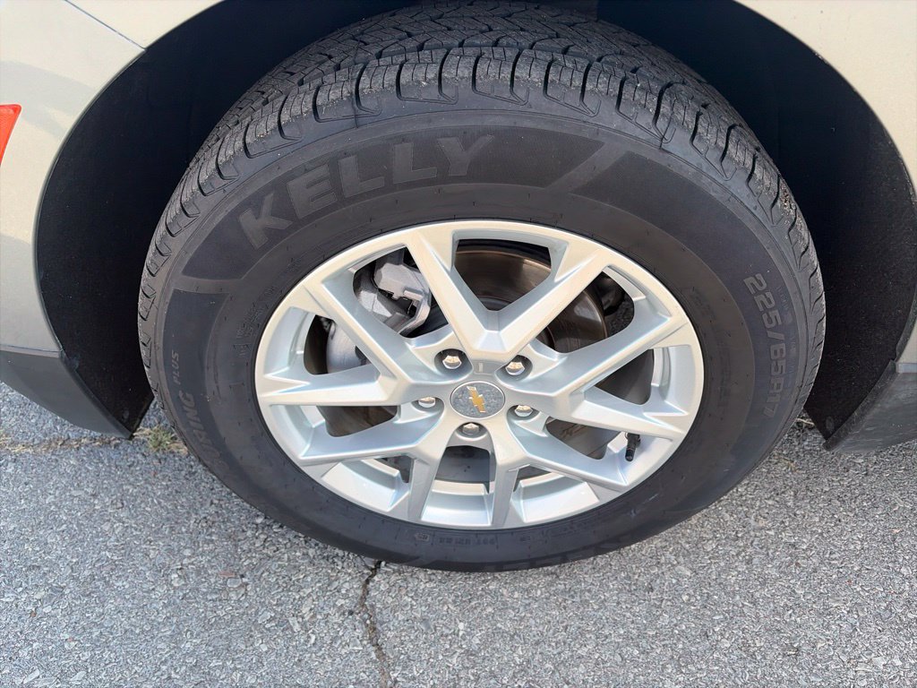 Used 2023 Chevrolet Equinox LT AWD/4WD image 10