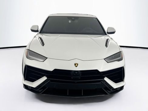 Used 2024 Lamborghini Urus Performante AWD/4WD image 2