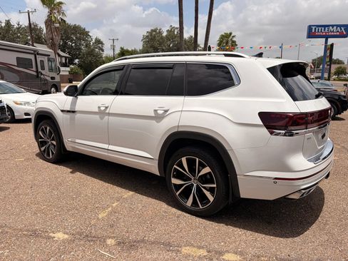 Used 2024 Volkswagen Atlas SEL Premium R-Line AWD/4WD image 11