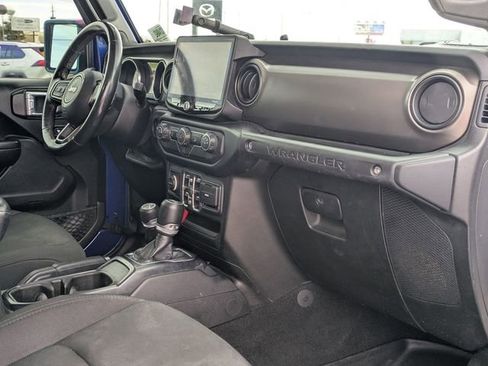 Used 2019 Jeep Wrangler Unlimited Sport S image 30