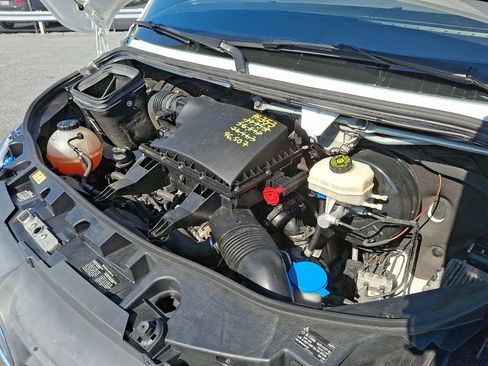 Used 2020 Mercedes-Benz Sprinter 144 Cargo image 27