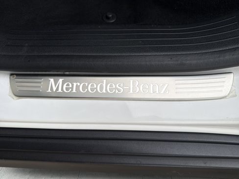 Used 2024 Mercedes-Benz GLE 450e 4MATIC image 42
