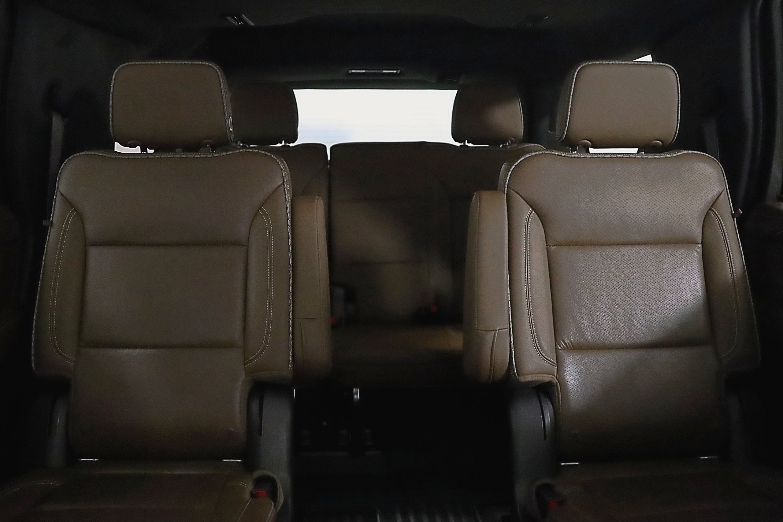 Used 2021 Chevrolet Tahoe High Country w/ Premium Package AWD/4WD image 27