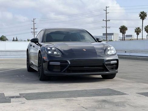 Used 2017 Porsche Panamera Turbo w/ Sport Package AWD/4WD image 3