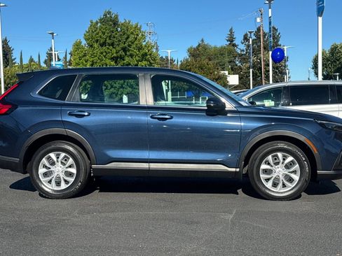 Used 2024 Honda CR-V LX image 8