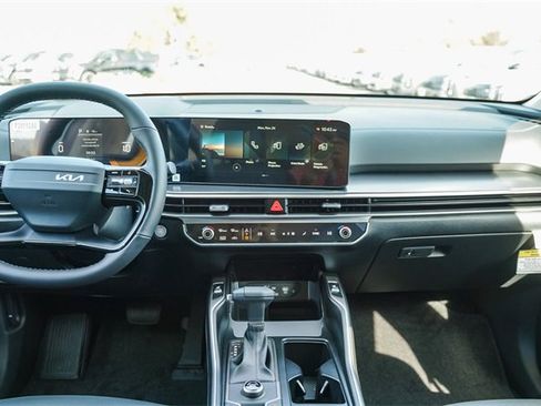 New 2026 Kia Sorento LX image 14