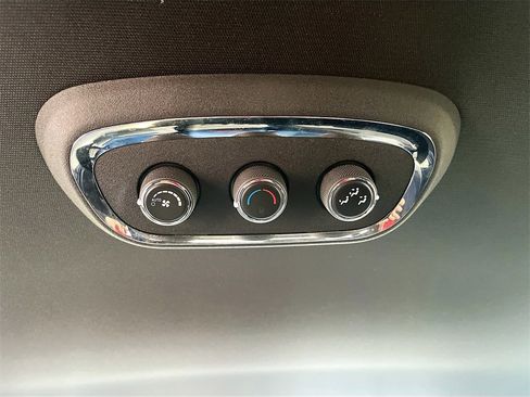 Used 2019 Dodge Durango GT image 24