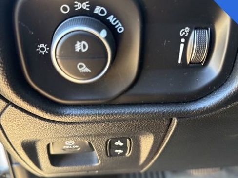 Used 2020 RAM 1500 Lone Star image 19