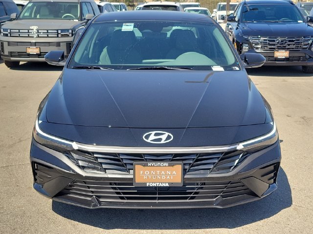 New 2026 Hyundai Elantra Hybrid FWD image 32