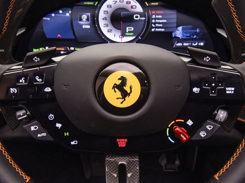 Used 2025 Ferrari SF90 Spider image 41