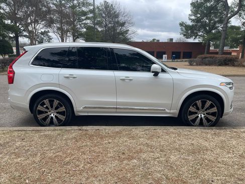 Used 2022 Volvo XC90 T8 Inscription Expression w/ Advanced Package image 6