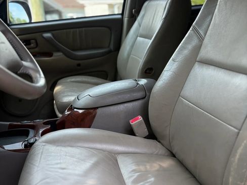 Used 2006 Toyota Sequoia Limited AWD/4WD image 36