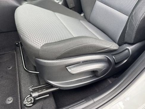Used 2023 Kia Soul LX w/ LX Technology Package FWD image 16