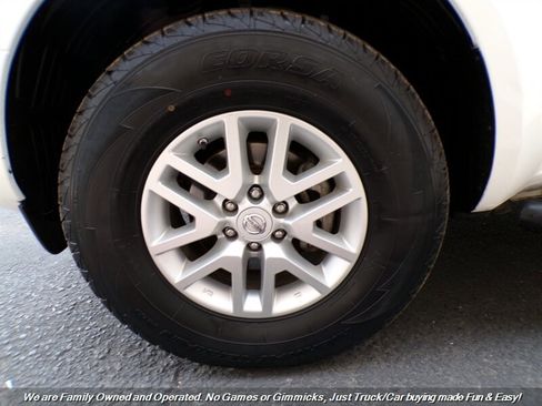 Used 2018 Nissan Frontier SV image 35