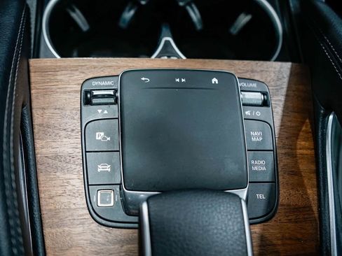 Used 2025 Mercedes-Benz GLE 350 4MATIC image 23