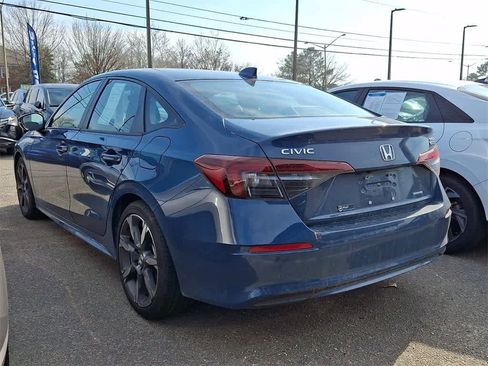 Used 2025 Honda Civic Sport Touring image 4