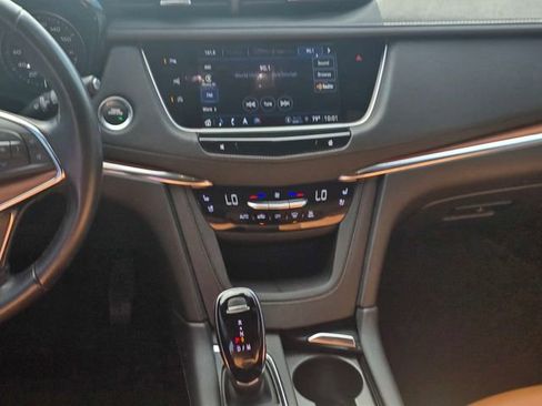 Used 2023 Cadillac XT5 Premium Luxury w/ Technology Package image 18