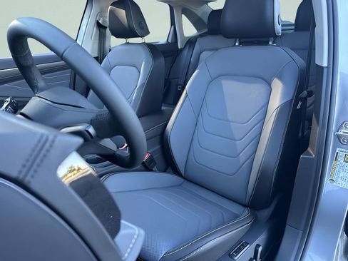 New 2026 Volkswagen Jetta SEL FWD image 11