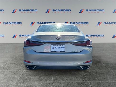 Used 2022 Lexus ES 350 w/ Premium Package image 4