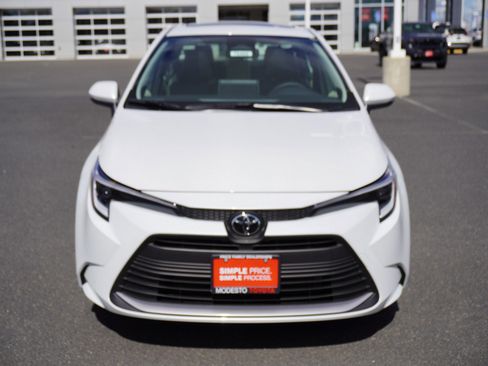 New 2026 Toyota Corolla XLE image 6