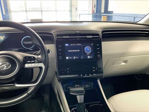 Used 2023 Hyundai Tucson SEL w/ Convenience Package AWD/4WD image 18