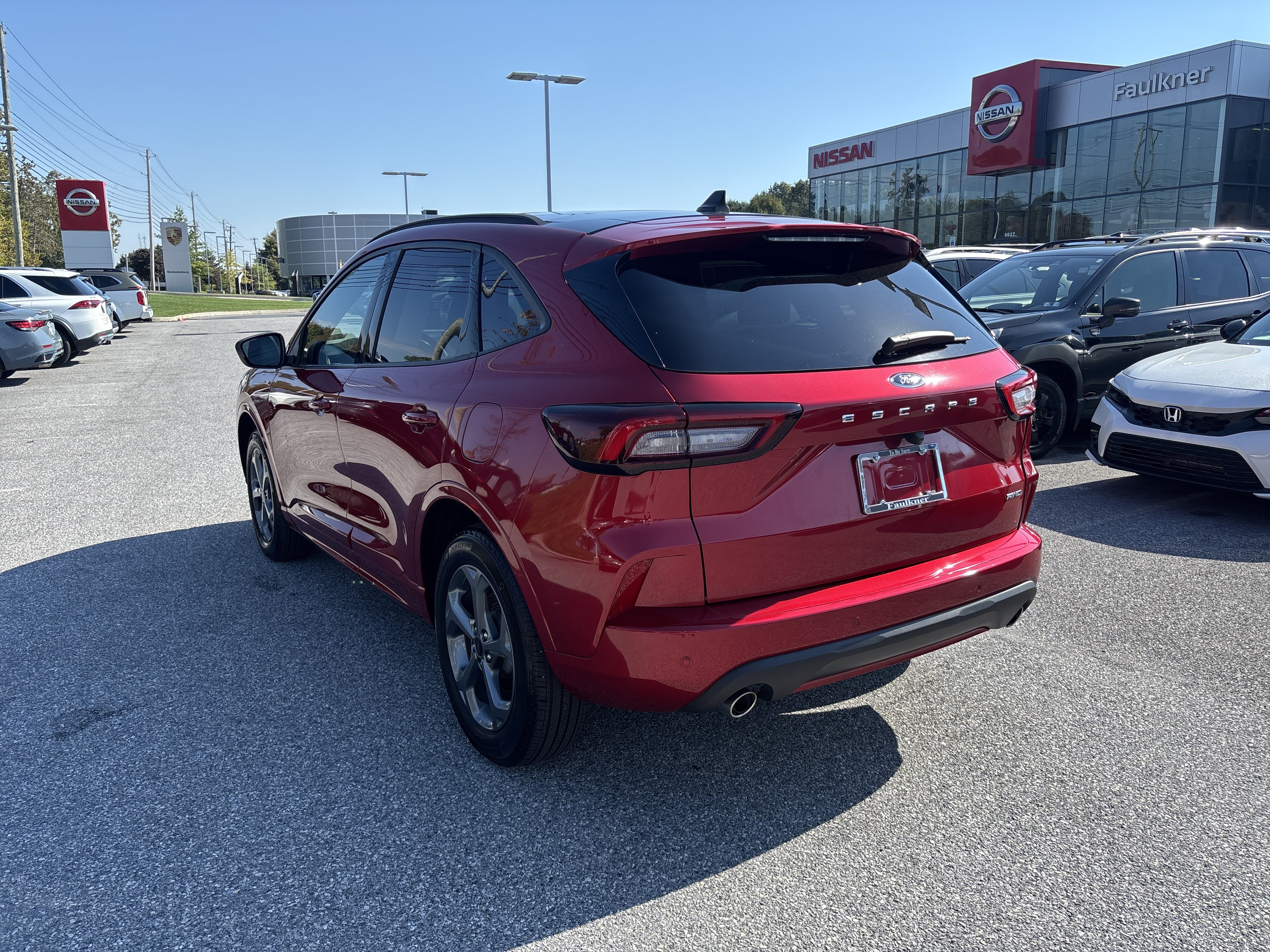Used 2023 Ford Escape ST-Line w/ Tech Pack #1 AWD/4WD image 22